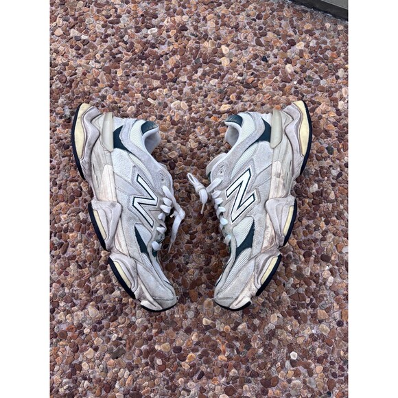 New Balance 9060 - Picture 2 of 5